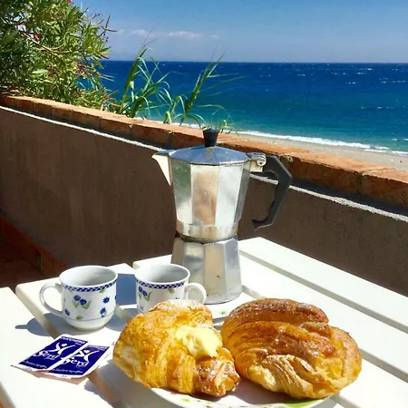 Taormina Mare Apartment *